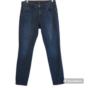 Ann Taylor Factory Curvey Jeans Dark Wash Size 10